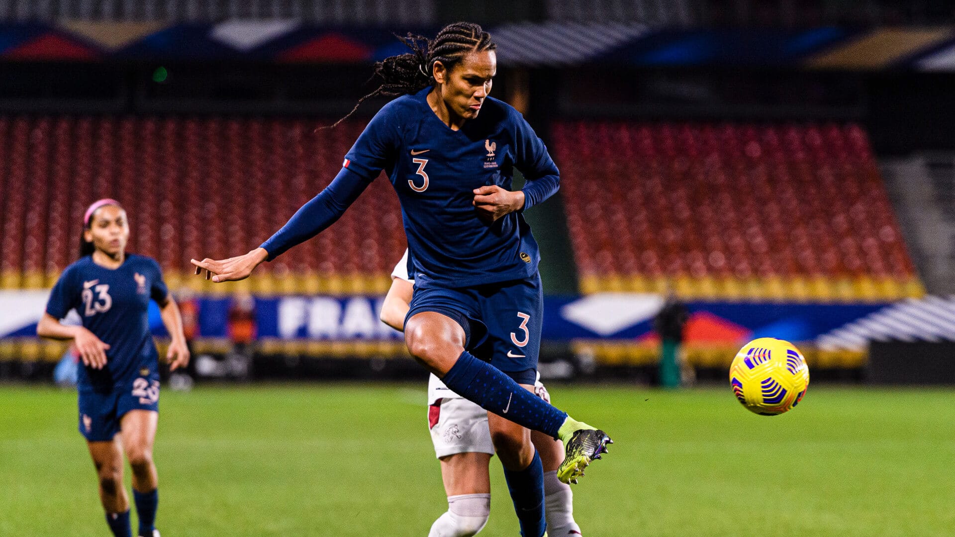 best non-uswnt players: wendie renard of France