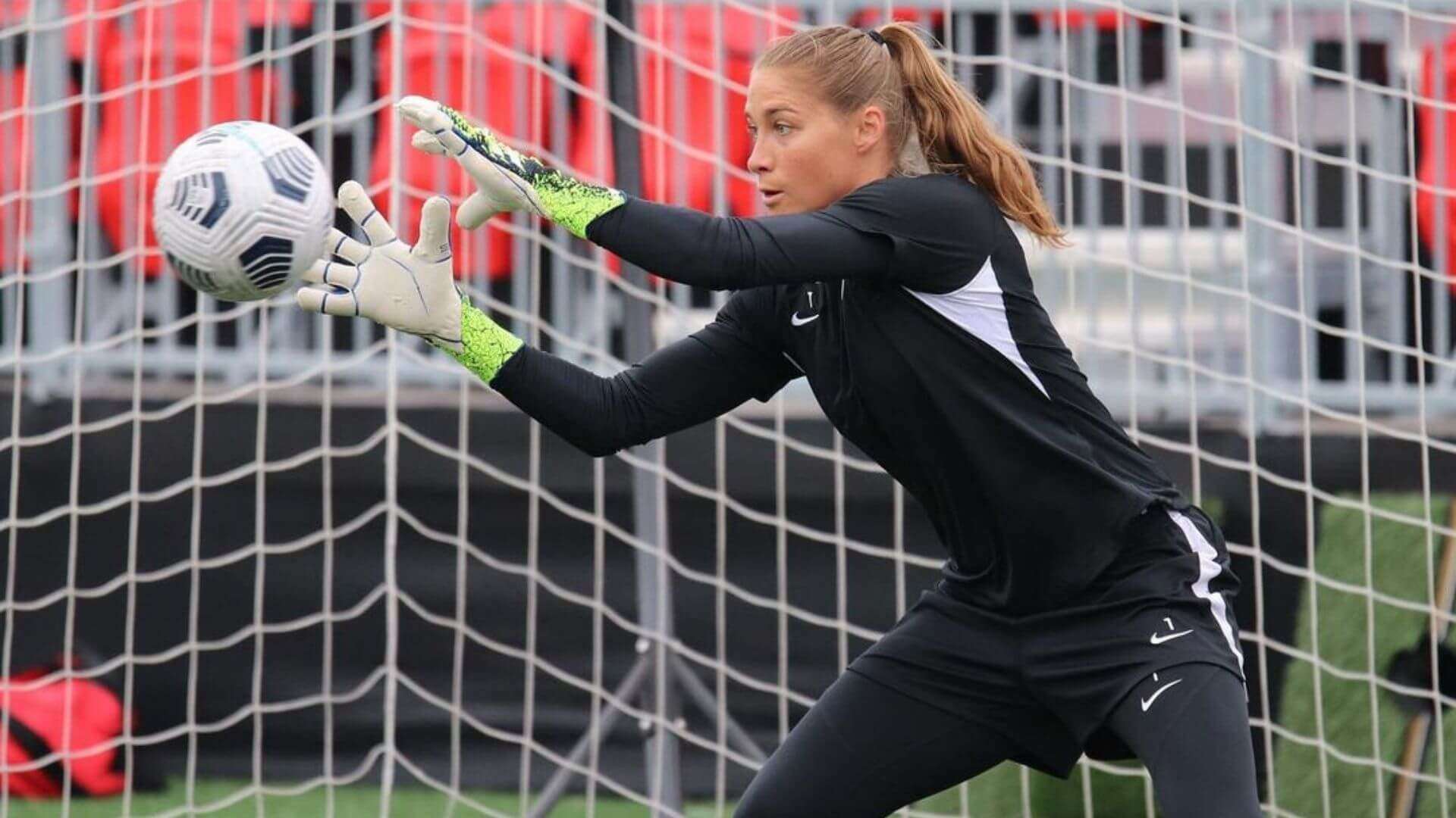 nwsl goalkeepers: aubrey bledsoe