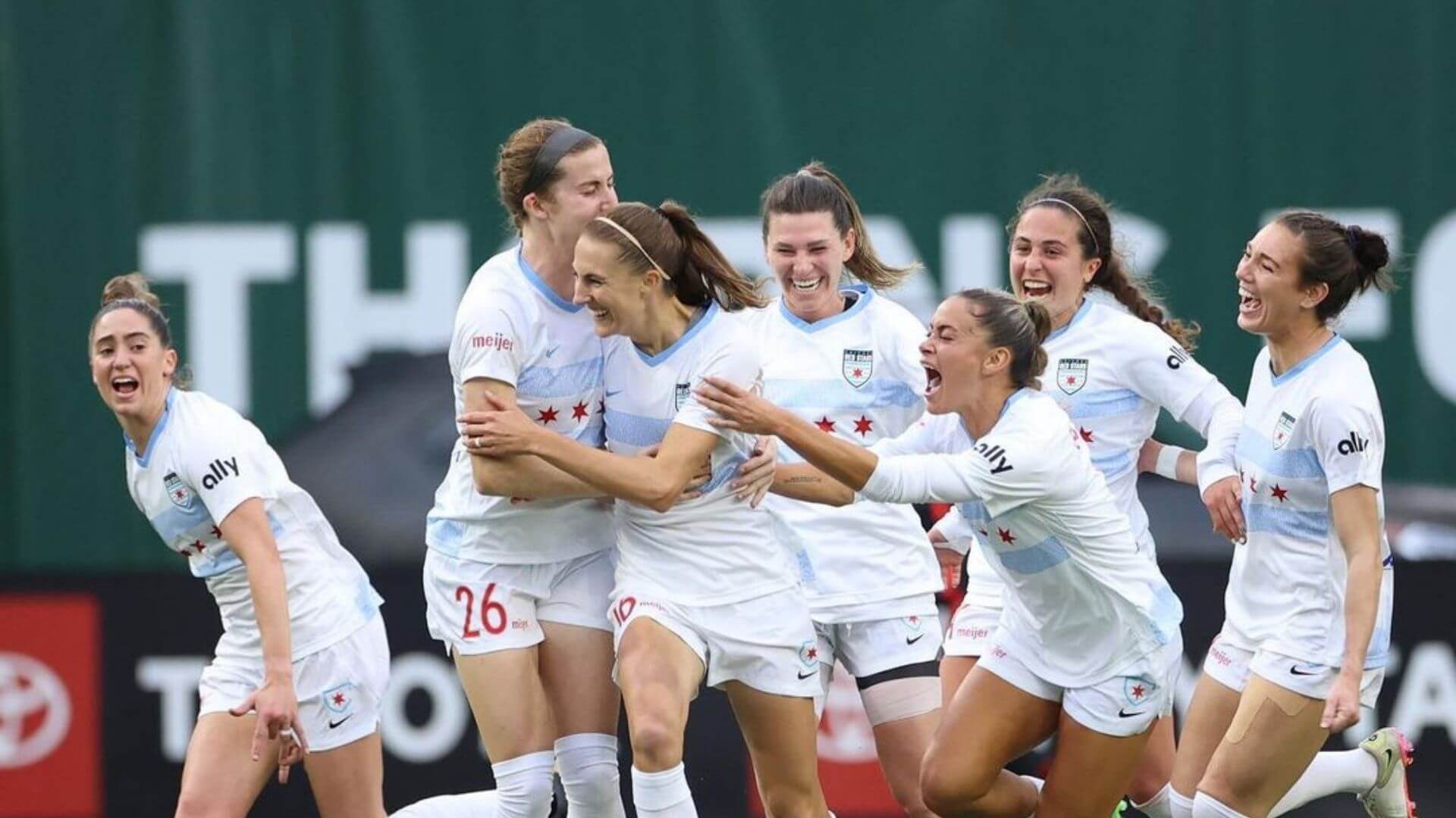 In women's soccer news, the Chicago Red Stars advance to the finals