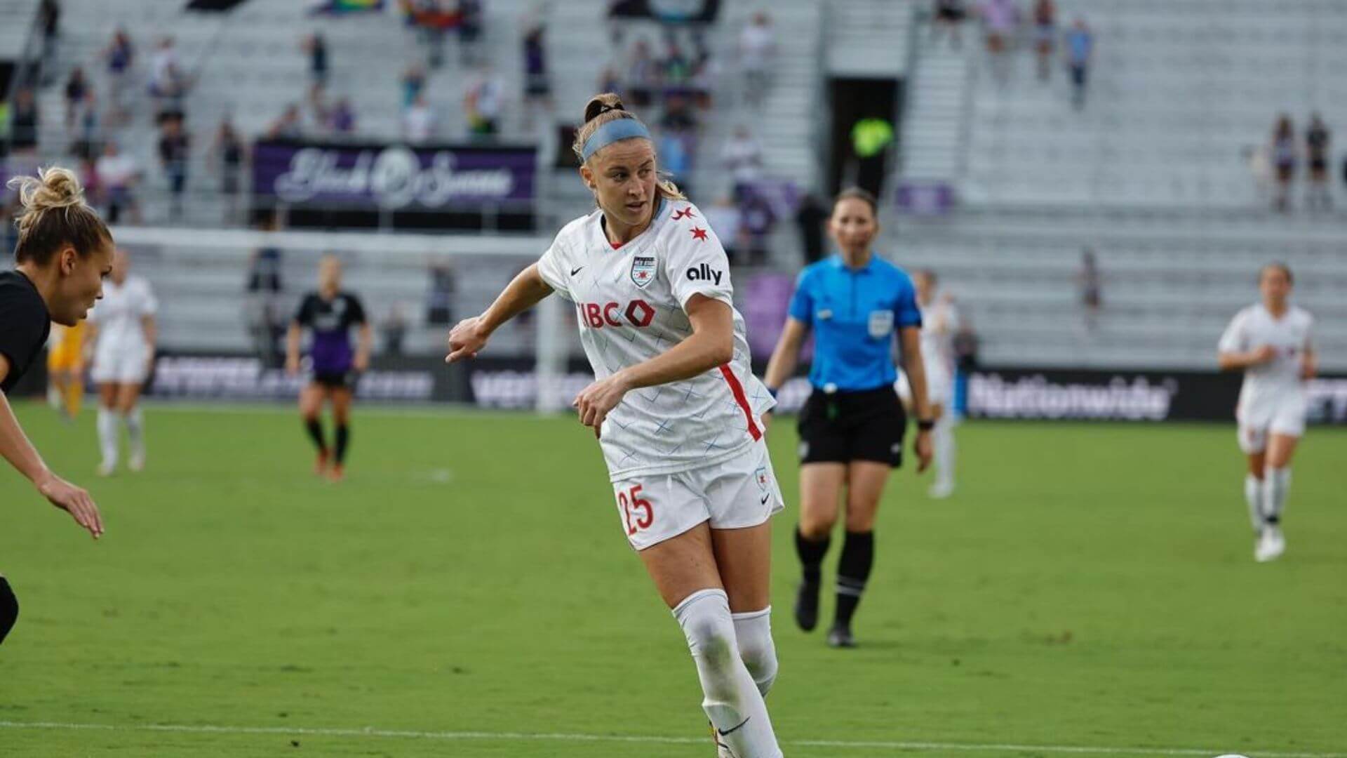 Ava Cook playing for the Chicago Red Stars