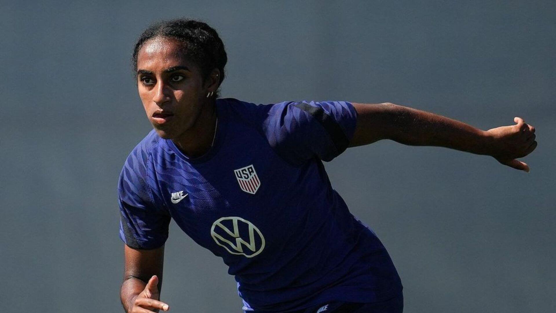 Naomi Girma training before the USWNT vs. Nigeria friendlies