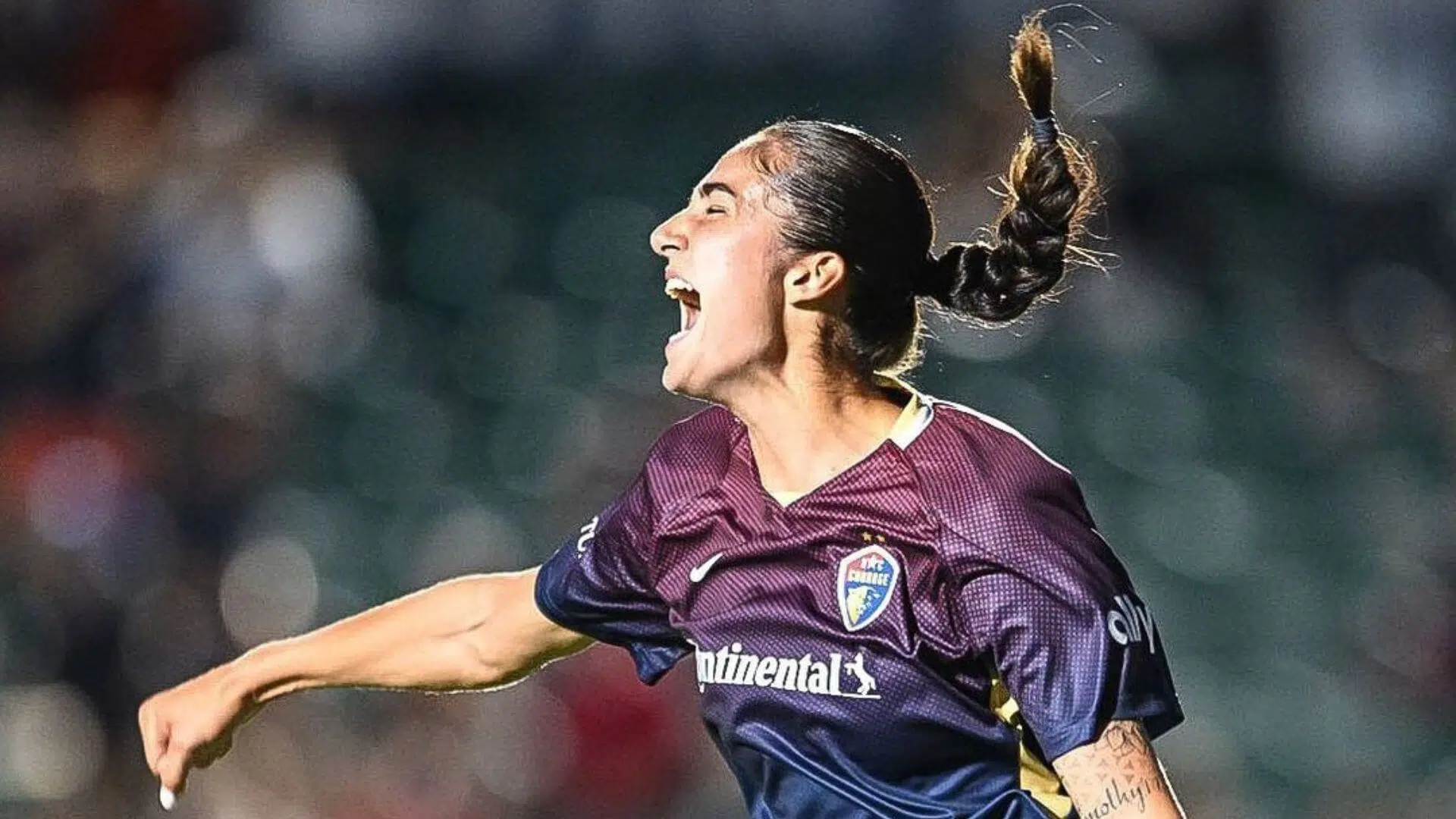 Diana Ordóñez celebrating a goal